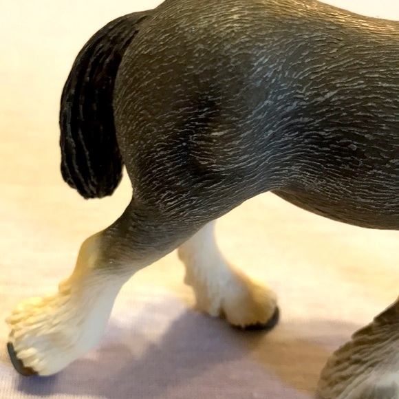 Horse 2004 retired Schleich gray Clydesdale stallion 4” collection - Picture 6 of 8